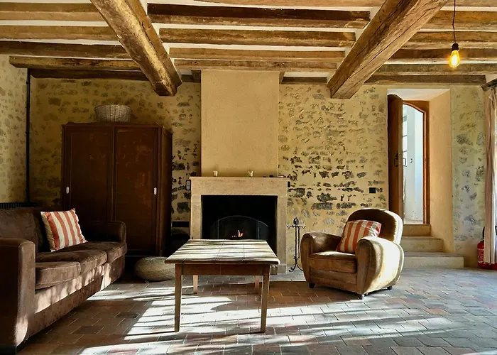 1850 Longhouse In The Villages Of Perche Vakantiehuis